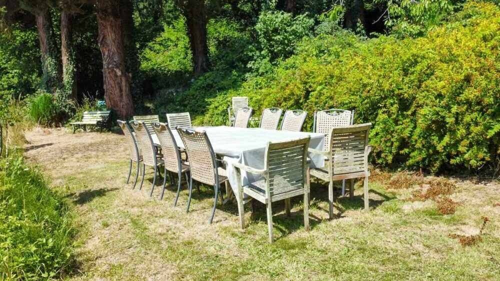 Eight-Bedroom Guest House Property for Sale in Tiverton, Devon with Development Potential Photo 12