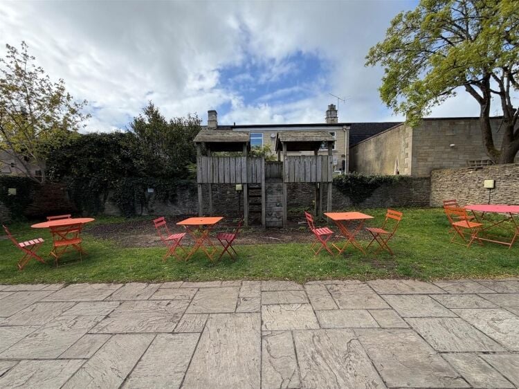 A fully fitted restaurant (formerly a chapel) extending to approximately 2,500 ft² benefiting from a fully equipped commercial kitchen, and a lar Photo 12