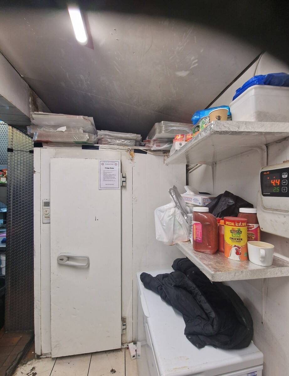 Takeaway Property for Sale on Kilburn High Road, City of London Photo 11