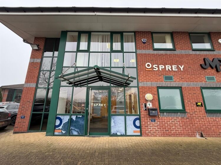 A modern semi detached office of approximately 2,272 ft² (211m²) arranged over two floors, with additional toilets, shower and reception lo Photo 12