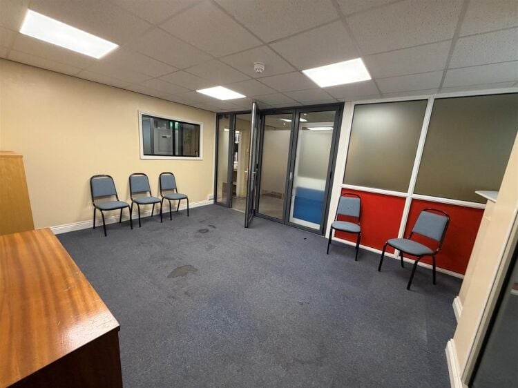 Double Fronted Industrial Unit for Sale in Bristol with Yard and Parking Facilities Photo 12