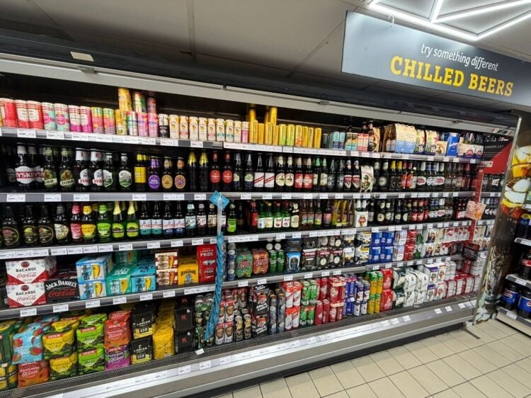 Refurbished Convenience Store for Sale in Poole, Dorset with 2500 sq.ft Retail Area Photo 12