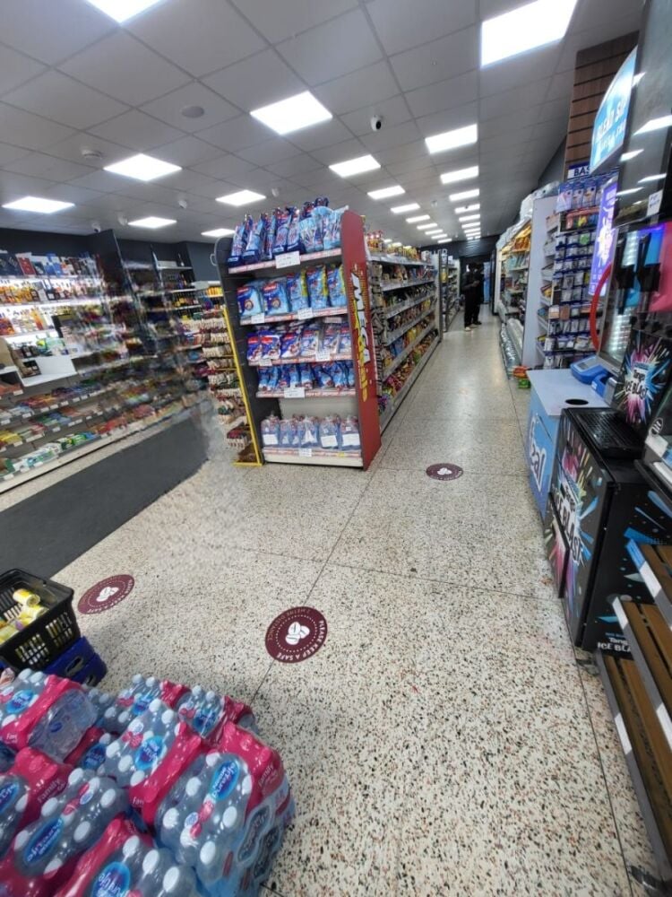 LONG ESTABLISHED CONVENIENCE STORE FOR SALE: OPERATING FOR 43 YEARS IN SOUTHEAST LONDON (REFERENCE CS0800) Photo 12