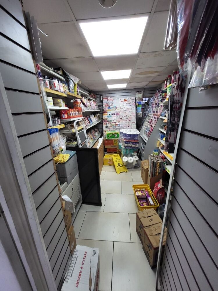 ALMOST RENT-FREE CONVENIENCE STORE WITH 6-BED MAISONETTE UPPERS IN CENTRAL WEST LONDON WITH REF CS0508 Photo 12