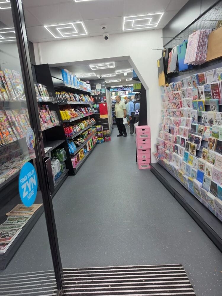 Convenience Store Off License Business for sale in North London Ref No 21318 Photo 12