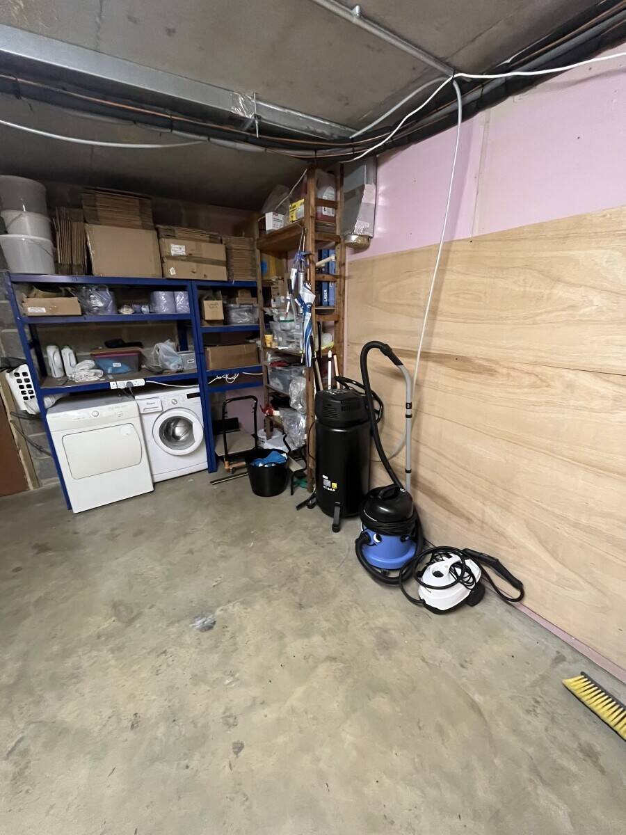Rent a Warehouse with Cold Storage for Food Production in Hackney, London E8 Photo 13