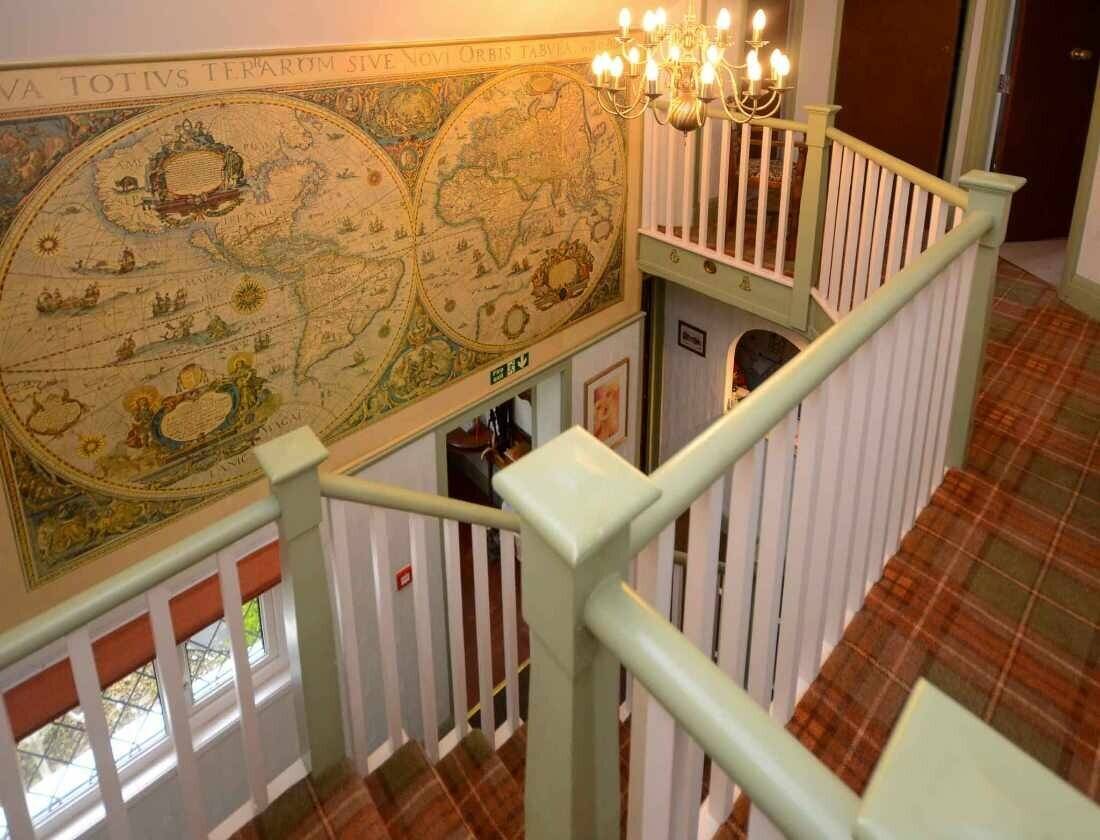 Guest House with Seven Letting Rooms and Two Luxury Apartments in Brixham Devon Photo 13