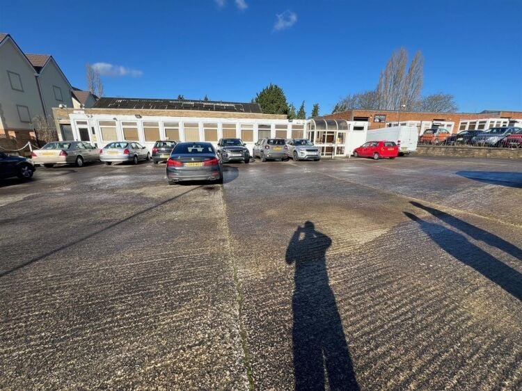 Prime Single Storey Industrial Unit with Large Forecourt Available for Rent in Bristol Photo 13