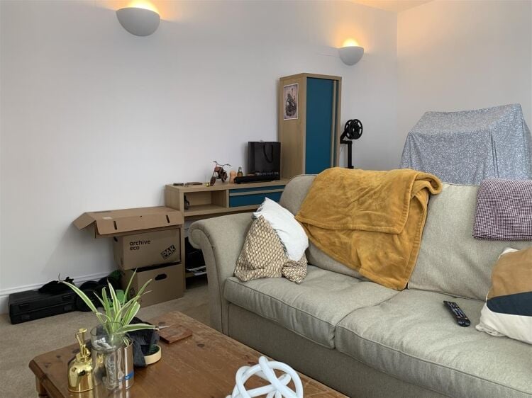 Prime Mixed Use Property in Desirable Bristol Location, Ideal for Investors or Developers Photo 13