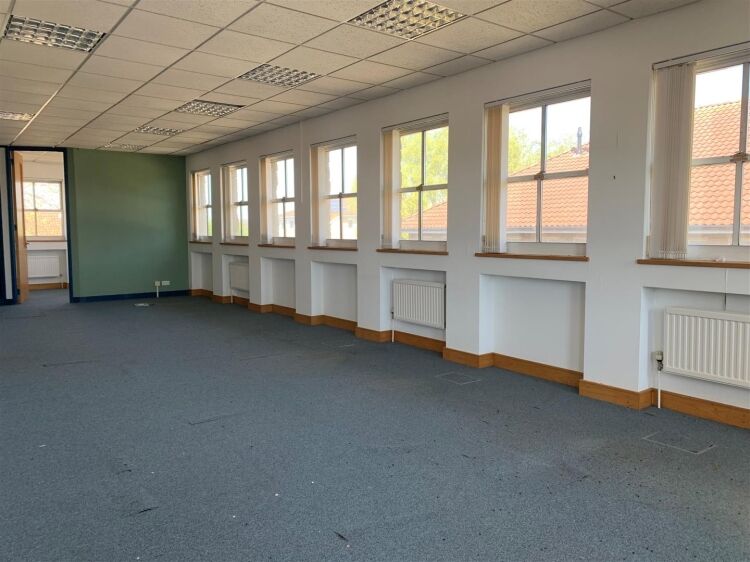 Impressive 5,975 sq ft office headquarters with 17 parking spaces in Almondsbury Business Park Photo 13