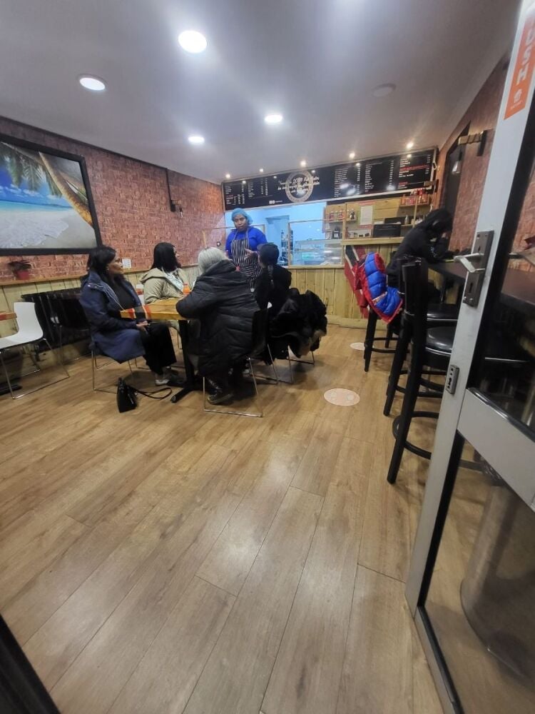 Caribbean restaurant business for sale in Sutton London with modern décor and loyal customer base. Photo 13