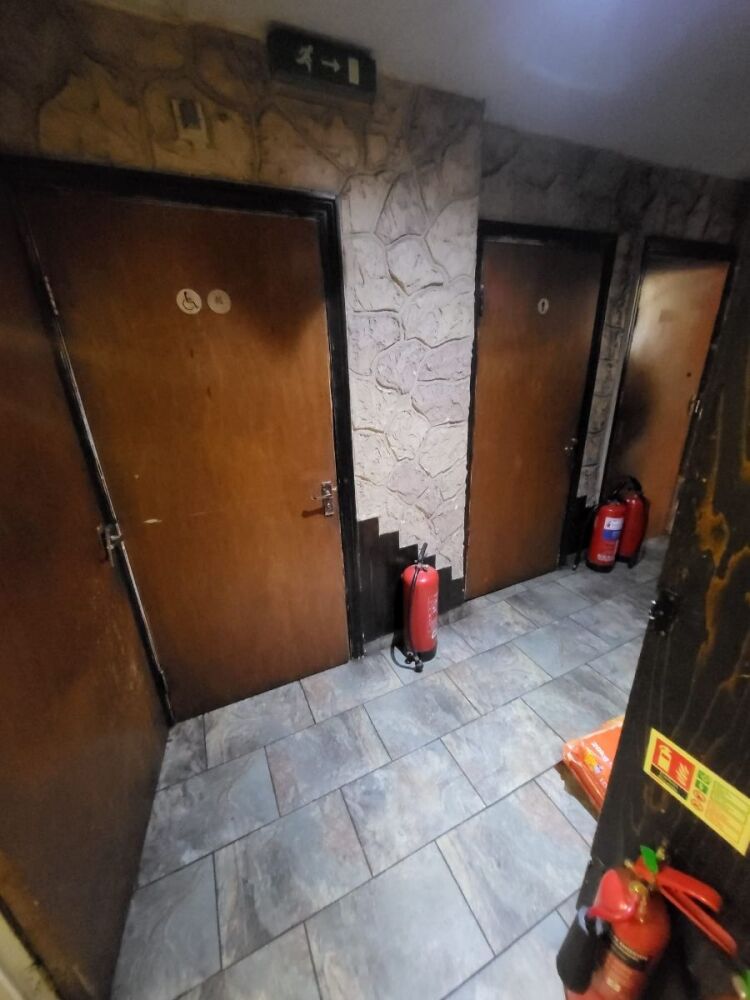 Mediterranean Restaurant and Takeaway for Sale in North London Photo 13