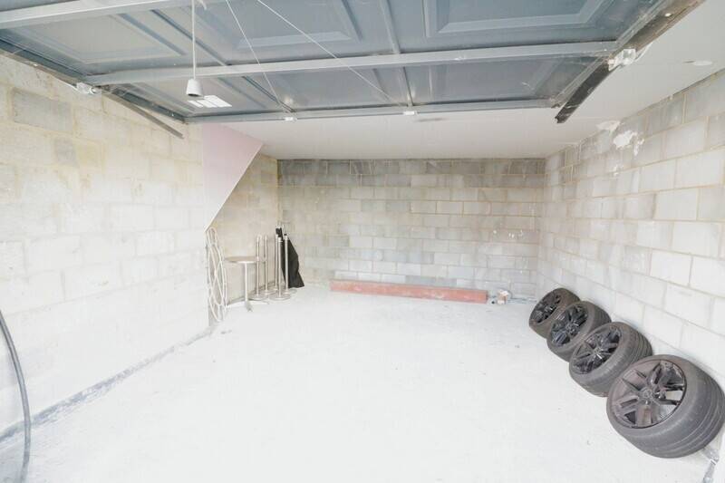 Mixed-use shop with two flats and garages for sale in Rochford Essex Photo 13