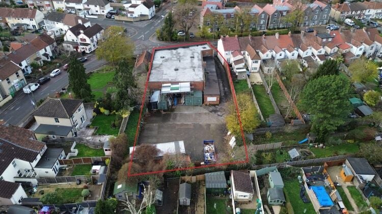 A large showroom of approximately 5,340 ft² with forecourt parking and a large, enclosed yard to the rear. the unit is situated in mangotsfield, Photo 13