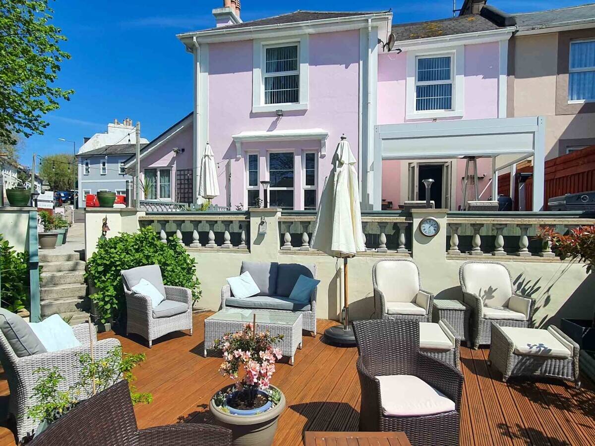 Guest House for Sale in Prime Torquay Devon with 5 Letting Rooms and Owner's Annex Photo 13