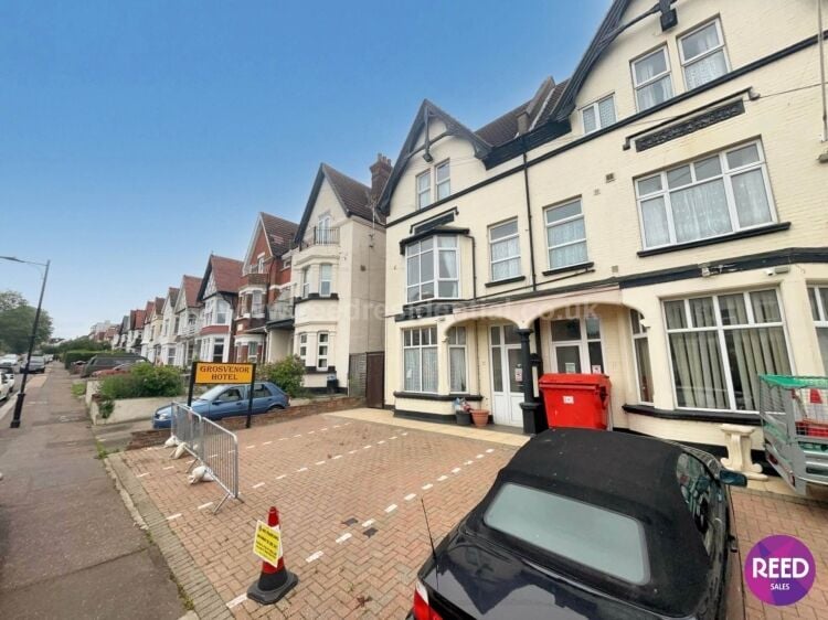 17-Bedroom Grosvenor Hotel Property for Sale in Rochford Essex with Conversion Plans Photo 13