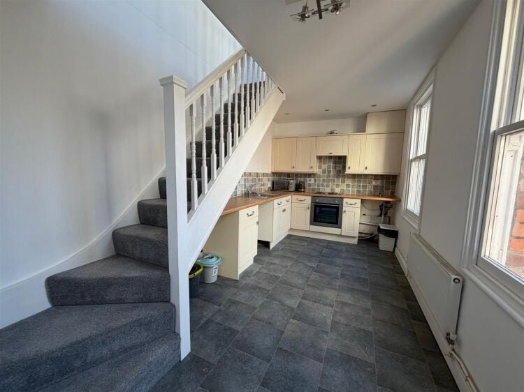 Versatile 1,400 ft² studio space for sale in Bristol with gym and garden amenities Photo 13