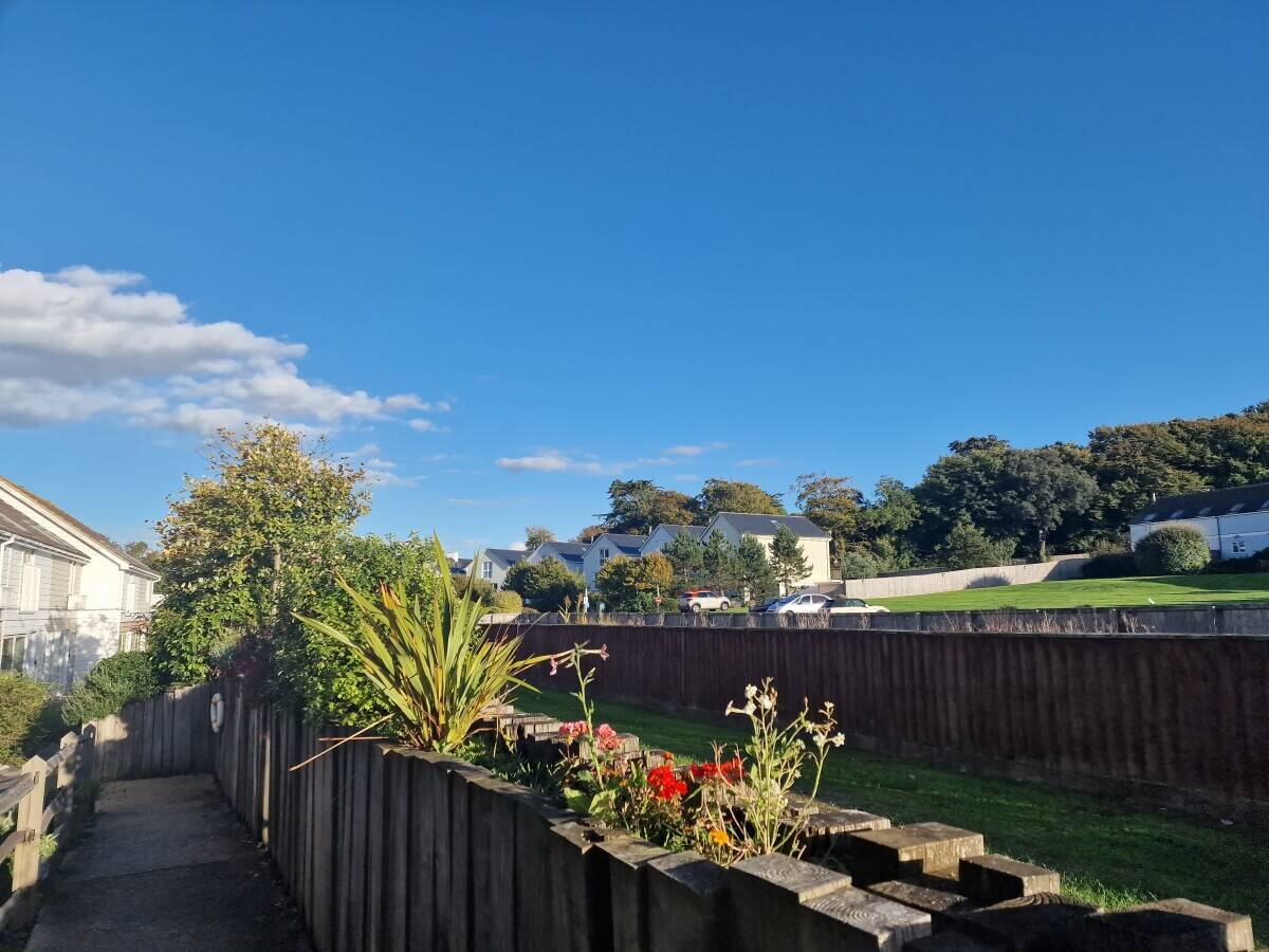 2-Bedroom Holiday Cottage for Sale in Yarmouth, Isle of Wight with Gardens and Parking Photo 13