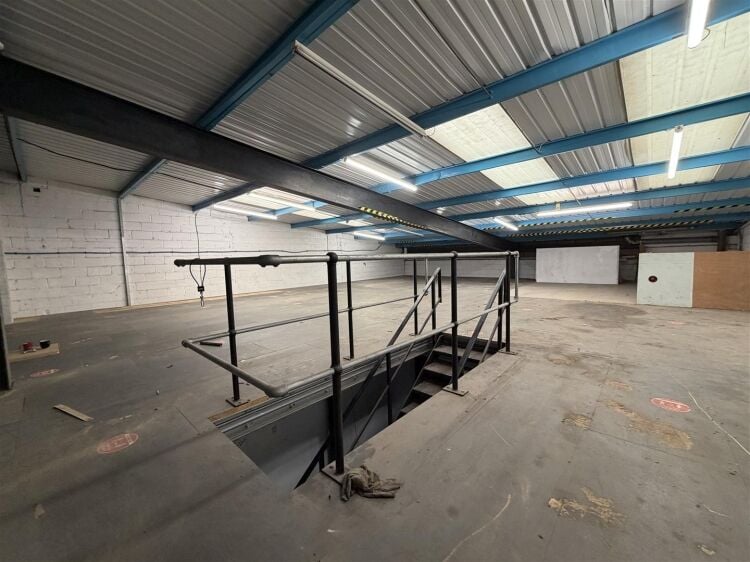 An end of terrace industrial unit measuring approximately 5,886 sq ft (546.8 sq m). the unit benefits from a spacious yard to the side and front provi Photo 13