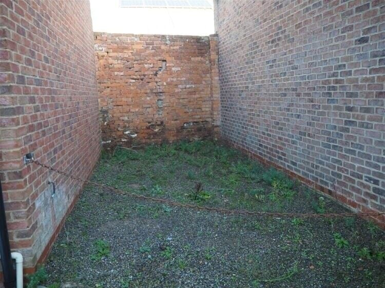 Prime High Street Retail Shop for Sale in Heart of Thirsk, North Yorkshire Photo 13