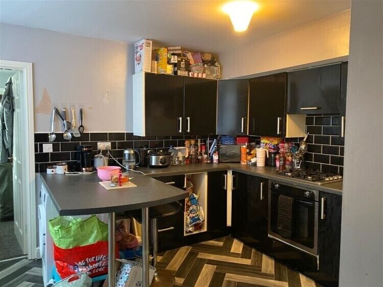 Prime Investment Property in Withernsea, Commercial and Residential Units Available Photo 13