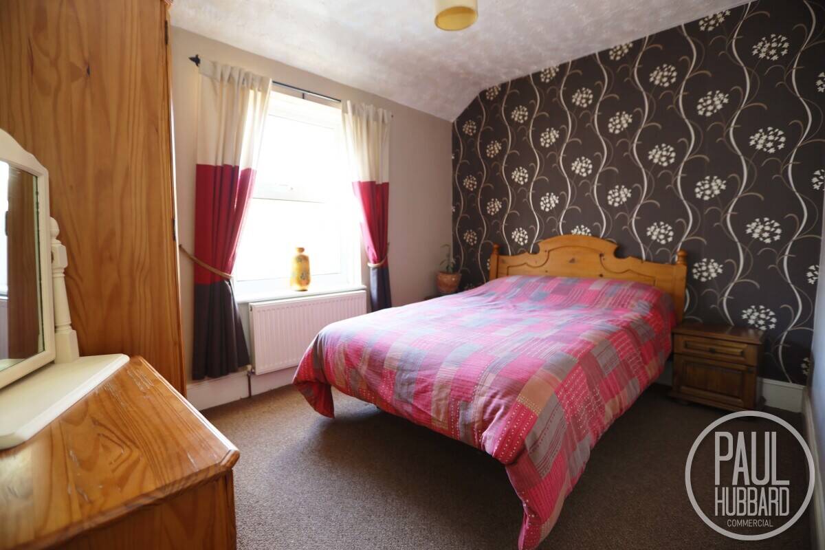 Prime Seaside Restaurant with Expansive 5-Bedroom Residential Accommodation in Great Yarmouth Photo 14