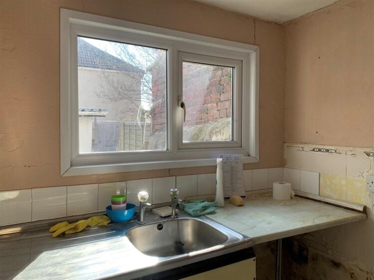 Prime 2-Storey Commercial Property on Gloucester Road, Bristol, Available for Sale Photo 14