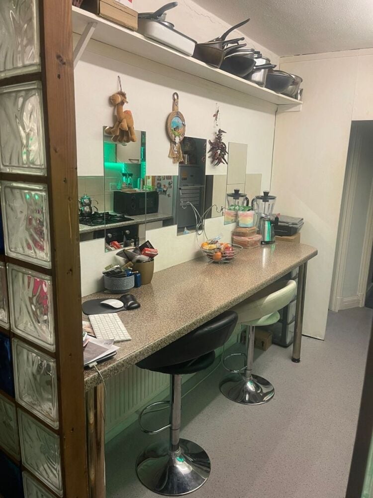 Beauty and Hair Salon for Sale in Rainham Kent with Uppers Available Photo 14