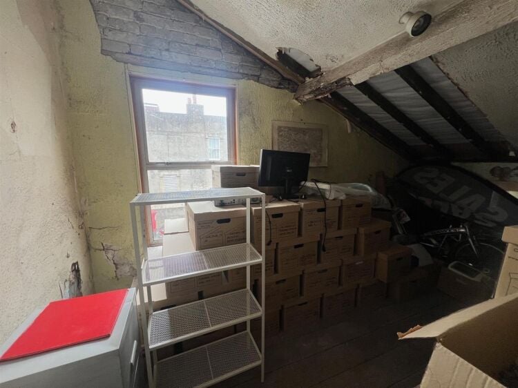 Mixed-use property in Bristol with ground floor shop, workshop, and 2-bedroom flat above Photo 14
