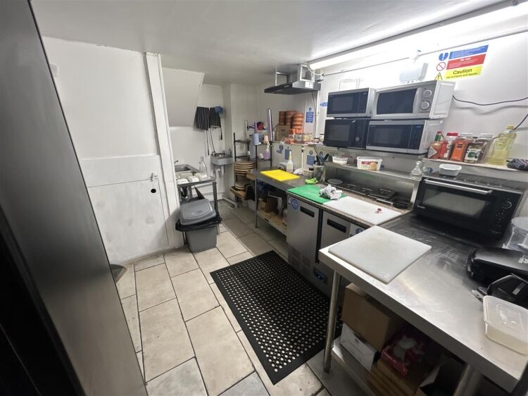 Wine Bar and Restaurant for Sale in Bristol with Annual Lease of £35,000 Photo 14