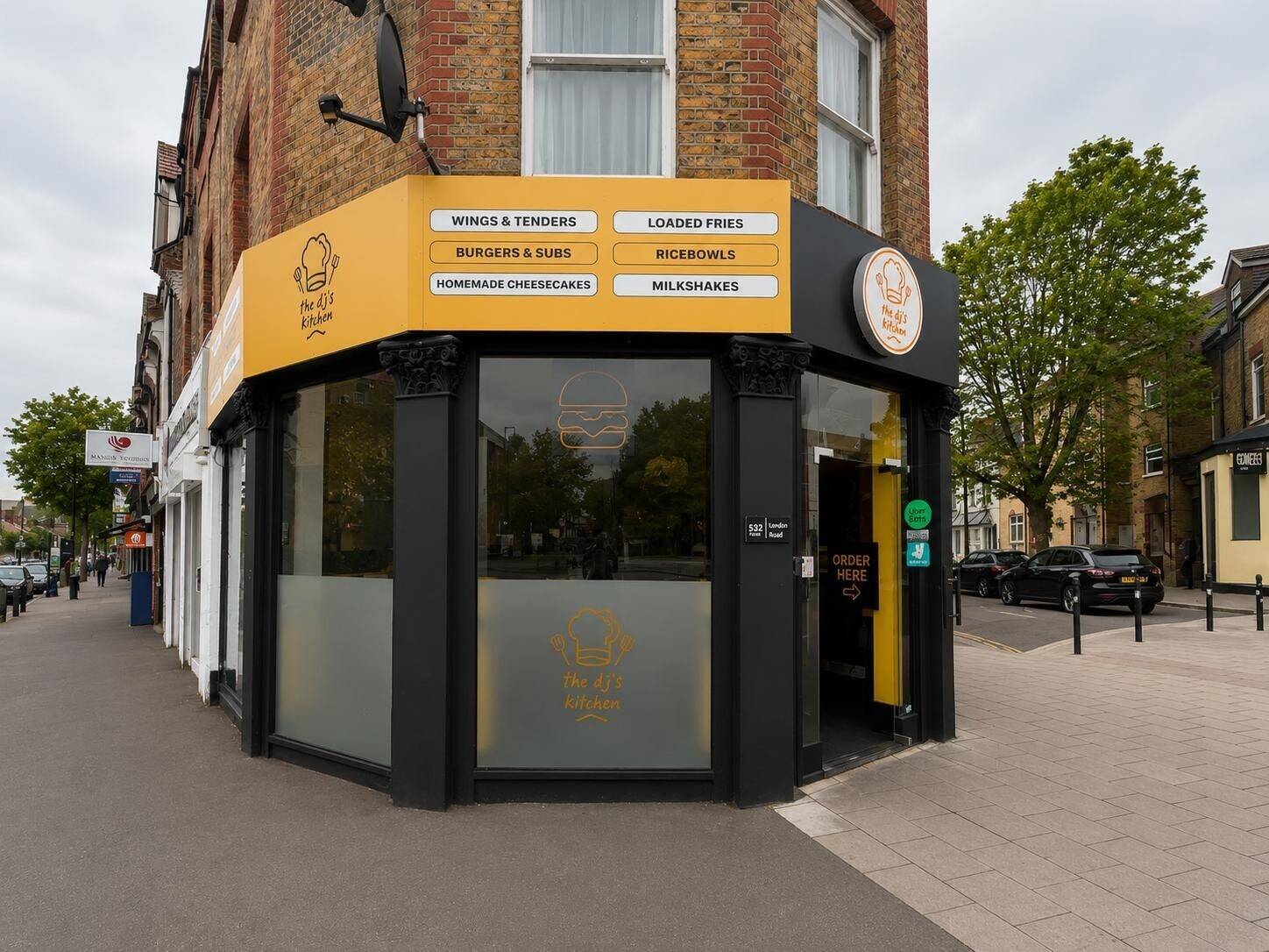 Fully Fitted Takeaway and Restaurant Available in Isleworth London Photo 14