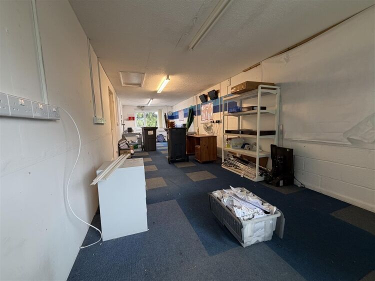 The property comprises a substantial retail unit extending to approximately 3,526 sq ft. Photo 14