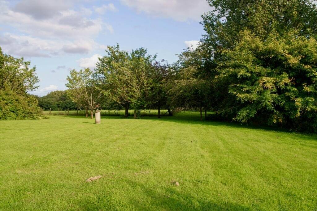 Grade II Listed Country House with 6 Bedrooms and 3.5 Acres, Close to Durham City Photo 15