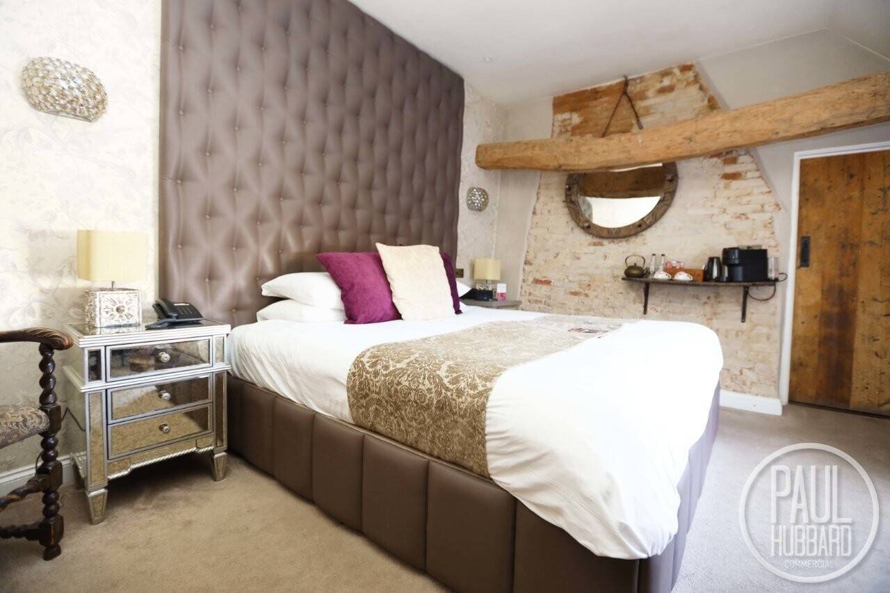 Premium Boutique Hotel with Gastropub, 5 Luxurious Bedrooms for Sale in Hingham, Norfolk Photo 15