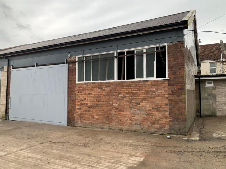 Exciting Development of Three Central Workshops for Rent in Easton, Bristol Photo 15