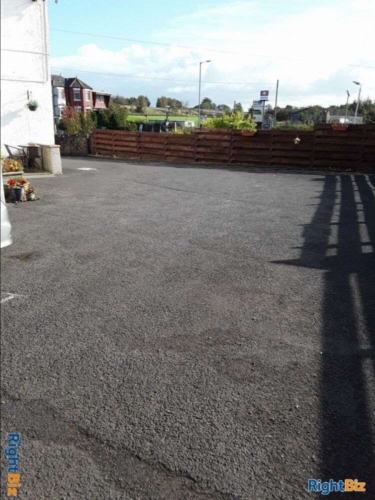 Prime Location 5-Bedroom Guesthouse for Sale in Gretna Green, Easy Access and Ample Parking Photo 14
