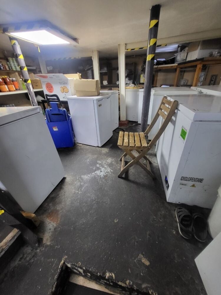 Hybrid Takeaway Business For Sale in East London with Strong Foot Traffic Photo 15