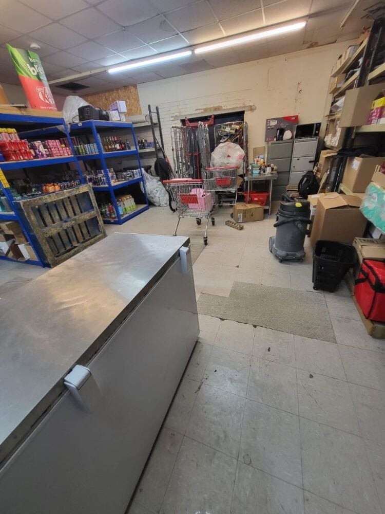AWARD-WINNING, HIGH TURNOVER, LONG ESTABLISHED, FULLY REFURBISHED CONVENIENCE STORE WITH OFF-LICENCE FOR SALE SWINDON | REF: CS0749 Photo 15