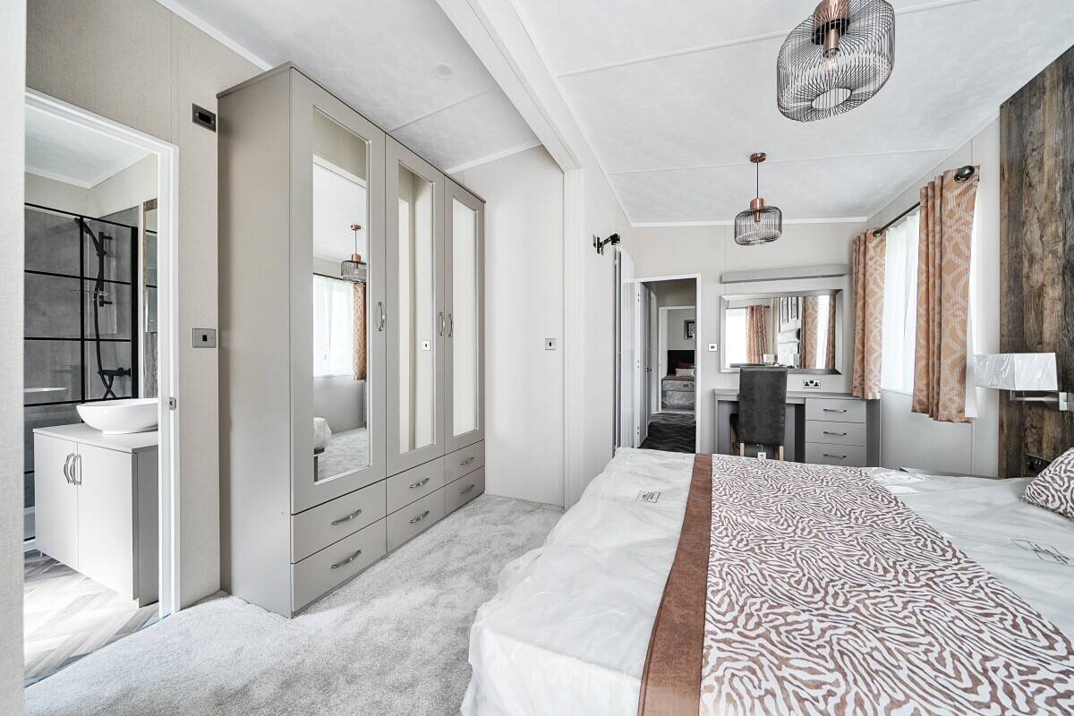 Scandinavian Style Lodges for Sale Near Minehead, Taunton and Williton in Somerset Photo 15