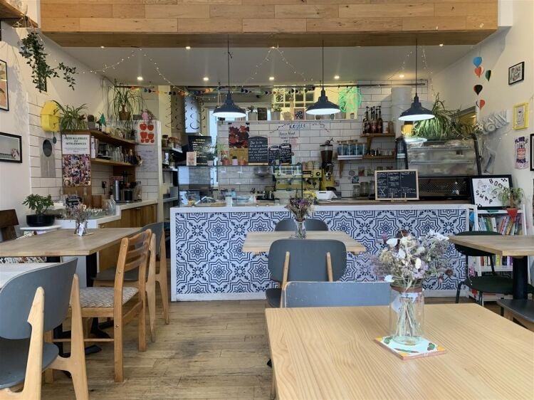 Café with customer seating and kitchen in Bristol, includes sublet basement yoga studio Photo 15