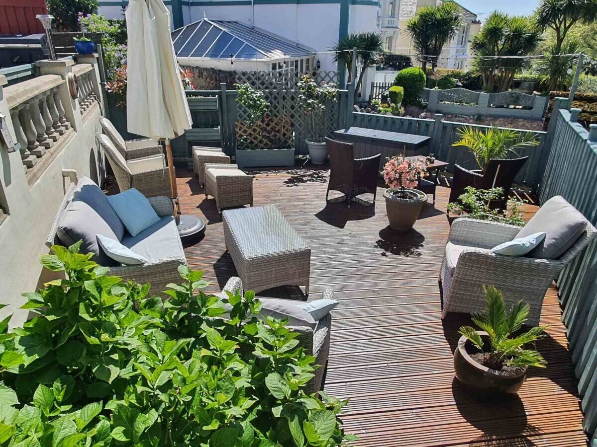 Guest House for Sale in Prime Torquay Devon with 5 Letting Rooms and Owner's Annex Photo 15