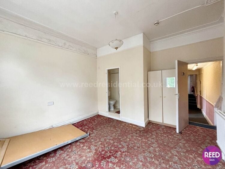 17-Bedroom Grosvenor Hotel Property for Sale in Rochford Essex with Conversion Plans Photo 15