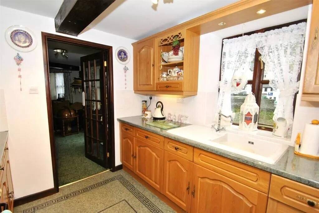 11 Bed Guest House with Tea Room and Separate 3 Bed Cottage for Sale in Lynmouth Devon Photo 15