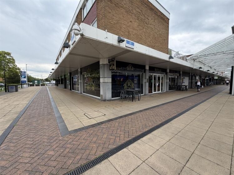 Ground floor restaurant for sale in Yate, Bristol with open dining area and kitchen space. Photo 15