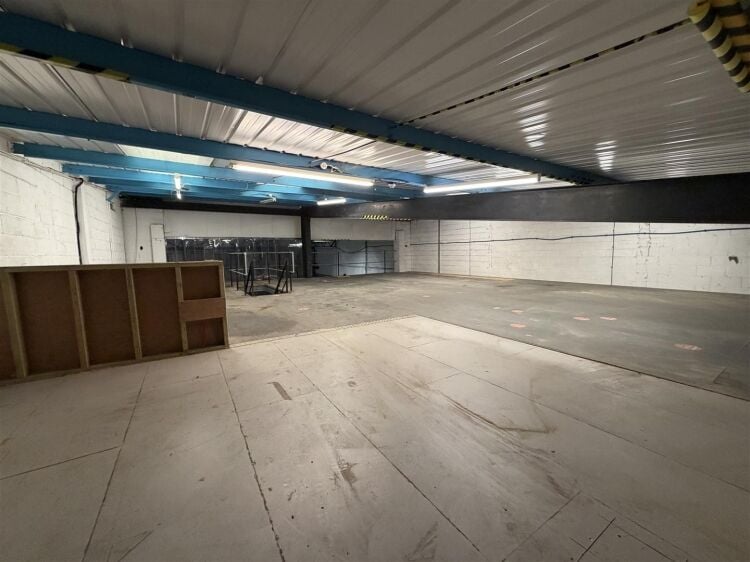 An end of terrace industrial unit measuring approximately 5,886 sq ft (546.8 sq m). the unit benefits from a spacious yard to the side and front provi Photo 15