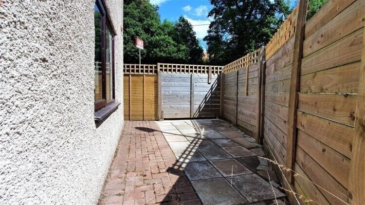 Modern 3/4 Bedroom Detached Home in Chawleigh, Former Railway Engine House For Sale Photo 15