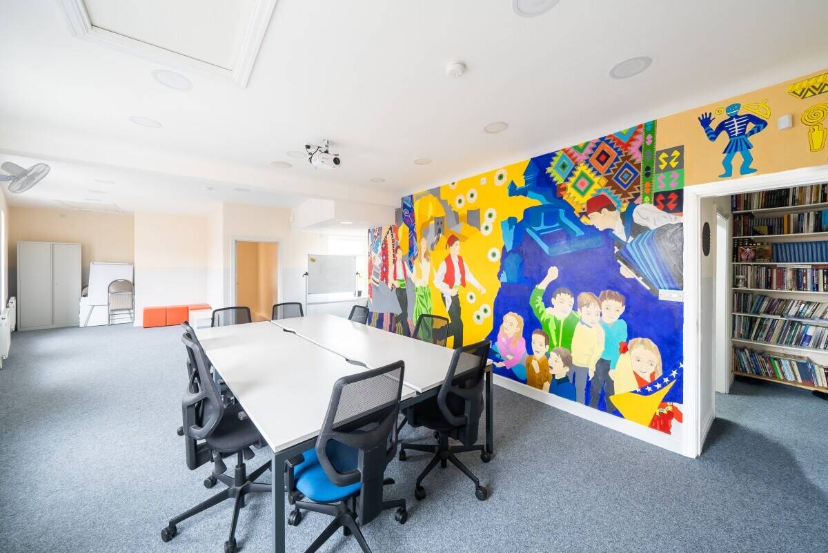 Freehold Community Centre/Offices for Sale in Sparkhill, West Midlands - Fully Refurbished, Vacant  Photo 2