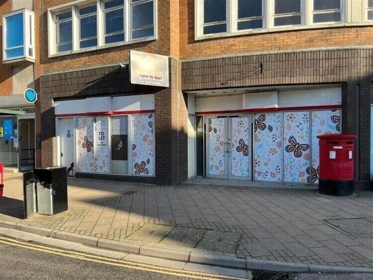 Secure Prime Retail Space in the Heart of Barnstaple, High Footfall Area with Parking Photo 2