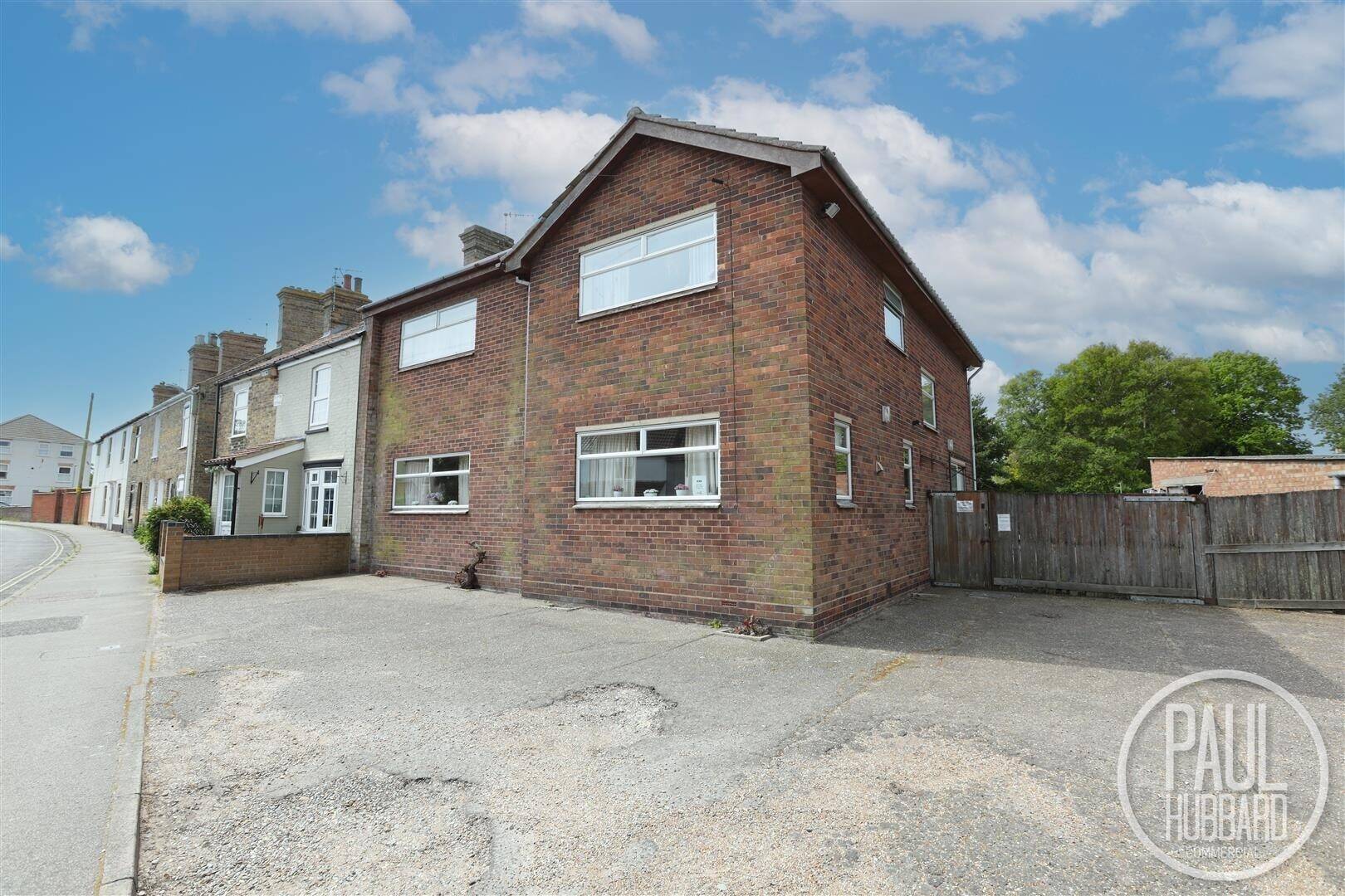 Prime Residential Development Opportunity in Pakefield with Over 0.5 Acres Land Photo 2