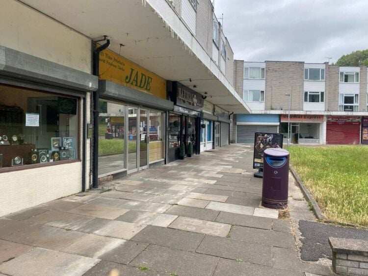 Prime Ground Floor Commercial Property in Reading for Investment Opportunity Photo 2